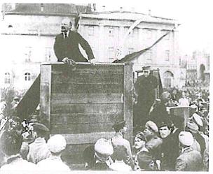 (בספר תמונה של הצאר ניקולאי השני, רוסיה, 1900 בקירוב ותמונה של משפה ענייה, רוסיה, 1900 בקירוב - היעזר במנחה)